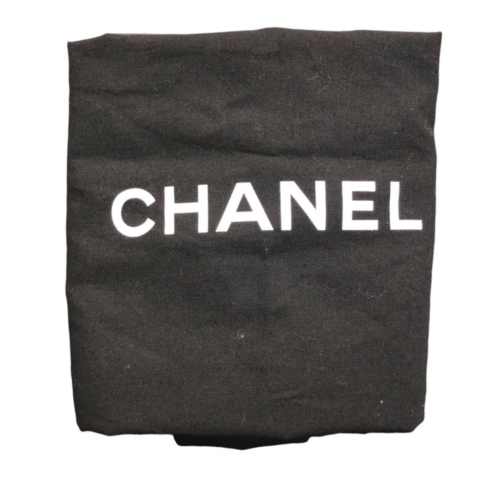 CHANEL Matelasse Black Lambskin Shoulder Bag - Picture 13 of 14